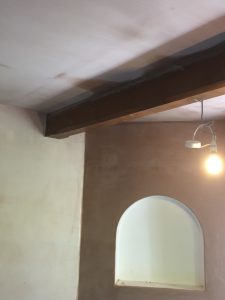 Original features retained, Wood beam and arched space